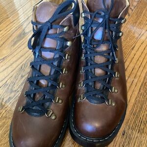 Solovair made in England brown Leather Hiking Boots